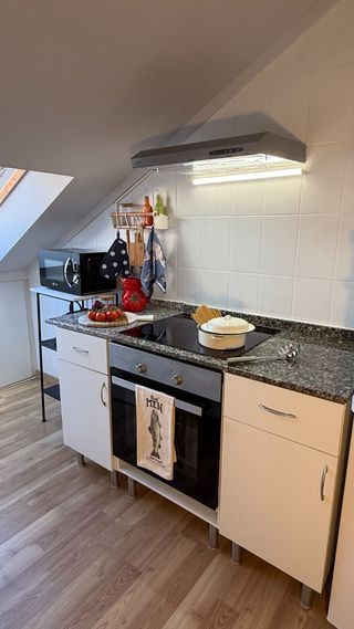 ATICO EN ALQUILER CENTRO-PLAYA GIJON C/ J. ALONSO