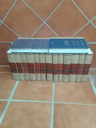 17 tomos de enciclopedia