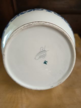Jarrón de porcelana Sanbo