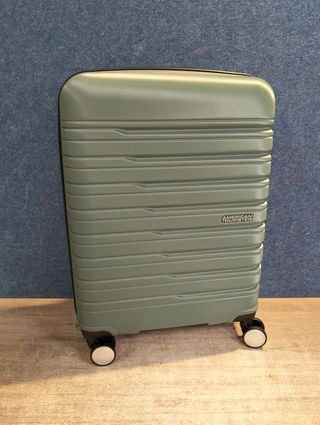 American Tourister Flashline Spinner S Maleta