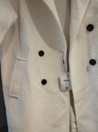 Abrigo Bershka Blanco sin estrenar