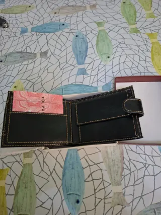 Cartera de piel negra para caballero