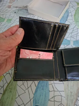 Cartera de piel negra para caballero