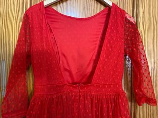 Vestido elegante de encaje rojo