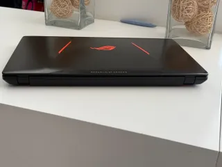 Portátil Gamer Asus ROG GL553V TIENE FALLO