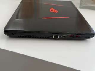 Portátil Gamer Asus ROG GL553V TIENE FALLO