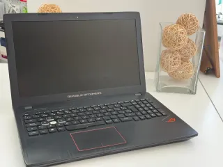 Portátil Gamer Asus ROG GL553V TIENE FALLO