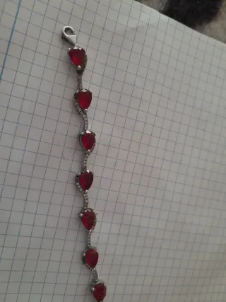 Pulsera Plata con Piedras Rojas