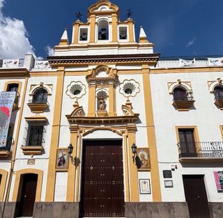 Corbata azul con anclas