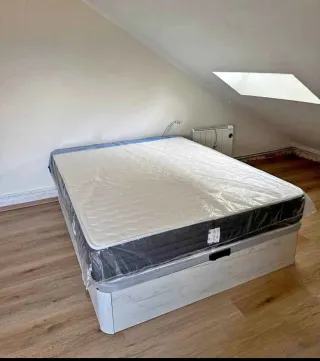 Divano letto con divani e materassi di alta qualità