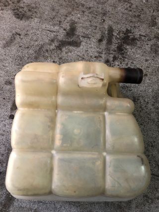 Depósito anticongelante Iveco Daily