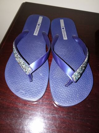 Chanclas Ipanema calzan 36