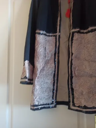 Casaca Negra y Dorada Talla Única