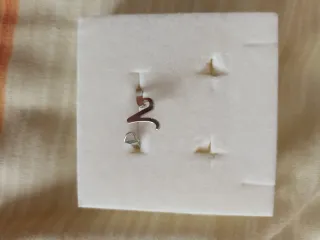 Anillo Letra V Corazón Ajustable