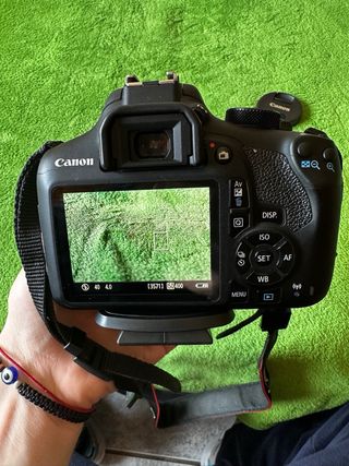 Kit Cámara Canon EOS 1300D + Bolso IS+ trípod HAMA
