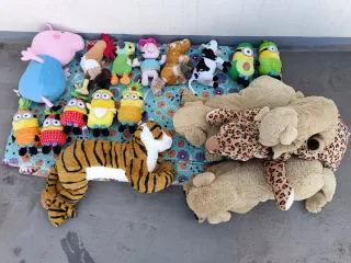 Lote de peluches variados