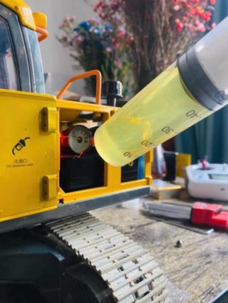 Excavadora RC Volvo EC160E Hidráulica Envio inclui