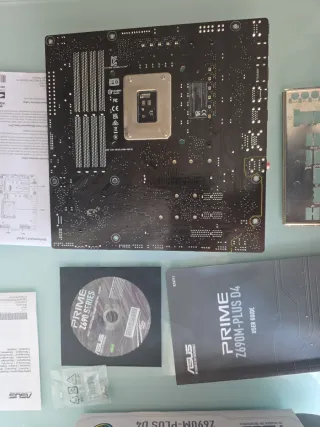 Placa Base Asus Prime Z690M-PLUS con pines doblado