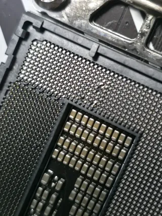 Placa Base Asus Prime Z690M-PLUS con pines doblado