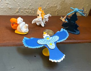 4 FIGURAS KINDER PÁJAROS
