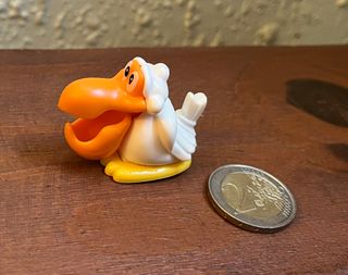 4 FIGURAS KINDER PÁJAROS