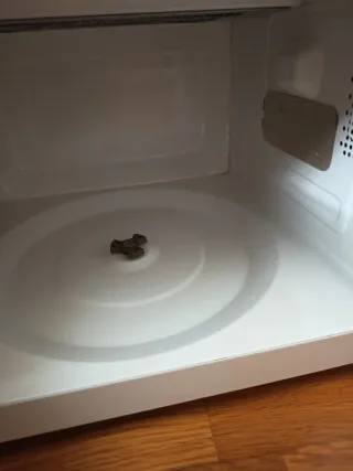 Microondas SilverCrest 700W 17L