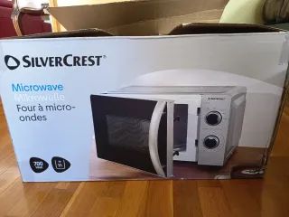 Microondas SilverCrest 700W 17L