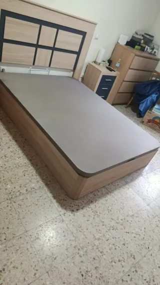 SE VENDE canapé canapé canape colchón colchón