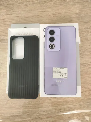 OPPO A80 5G púrpura + funda original