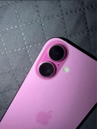 iPhone 16 Plus Morado