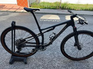 Bicicleta de montaña Specialized Doble Suspensión