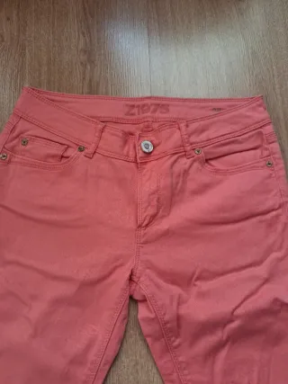 Pantalón adorno cremallera