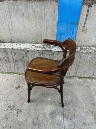 42 Sillas Thonet de Madera con Brazos