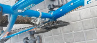 Bicicleta infantil azul BERG