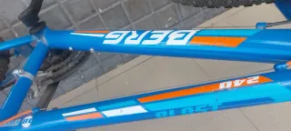 Bicicleta infantil azul BERG