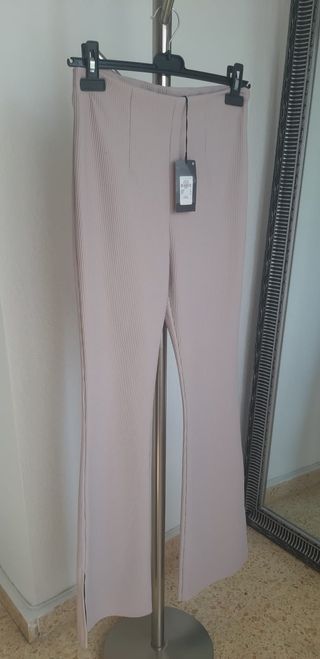 Pantalones largos de mujer. Nuevos sin estrenar y