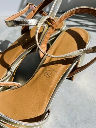 Sandalias Daniela Vega Piel Doradas Talla 40