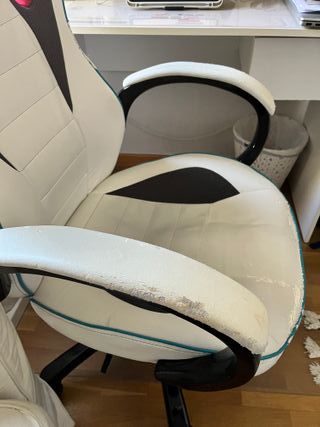 Silla Gamer Blanca y Negra