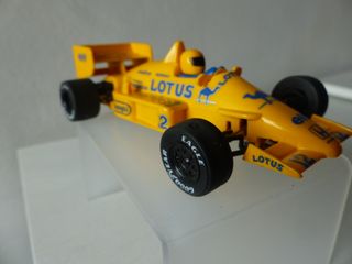 LOTUS JPS AMARILLO SCALEXTRIC