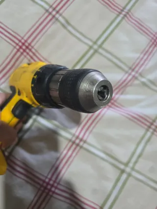 Taladro Atornillador Dewalt Amarillo