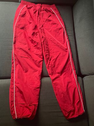 Pantalones Nuevos Anchos Rojos Bershka - Talla M