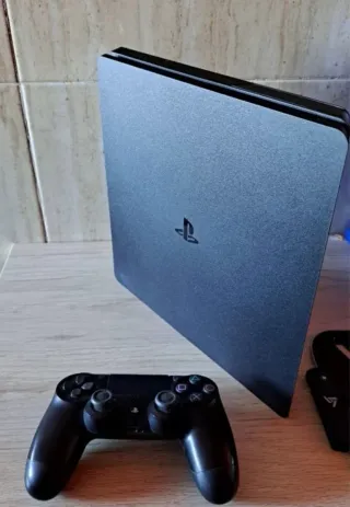 Ps4 Slim Negra + Mando y Cables