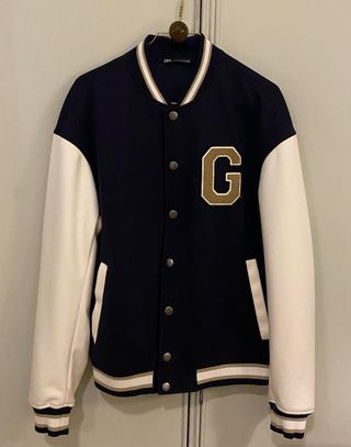 Chaqueta Varsity Zara Azul Marino y Blanca