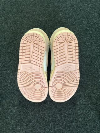 Nike Jordan 1 Retro High Rosa Tg 42