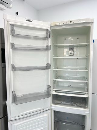 COMBI FAGOR 2MTS NOFROST A+++. SEMINUEVO