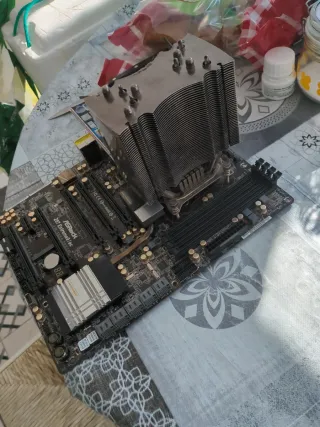 Placa Base ASRock Z87 Extreme9/AC + i7 4400K