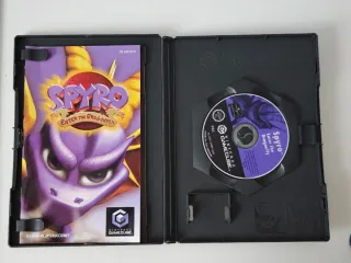 Spyro Enter the Dragonfly Game Cube