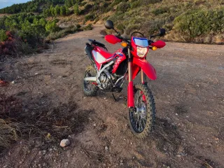 Honda CRF300L Endureizada , de diciembre de 2024