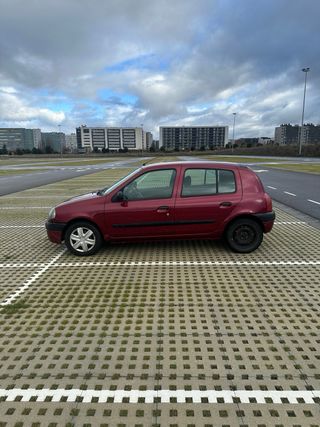 Renault Clio 2000