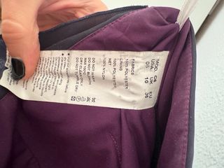 Vestido de fiesta negro y morado